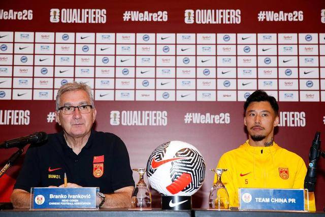 英超-B费点射迪亚洛绝杀 曼联2-1逆转曼城